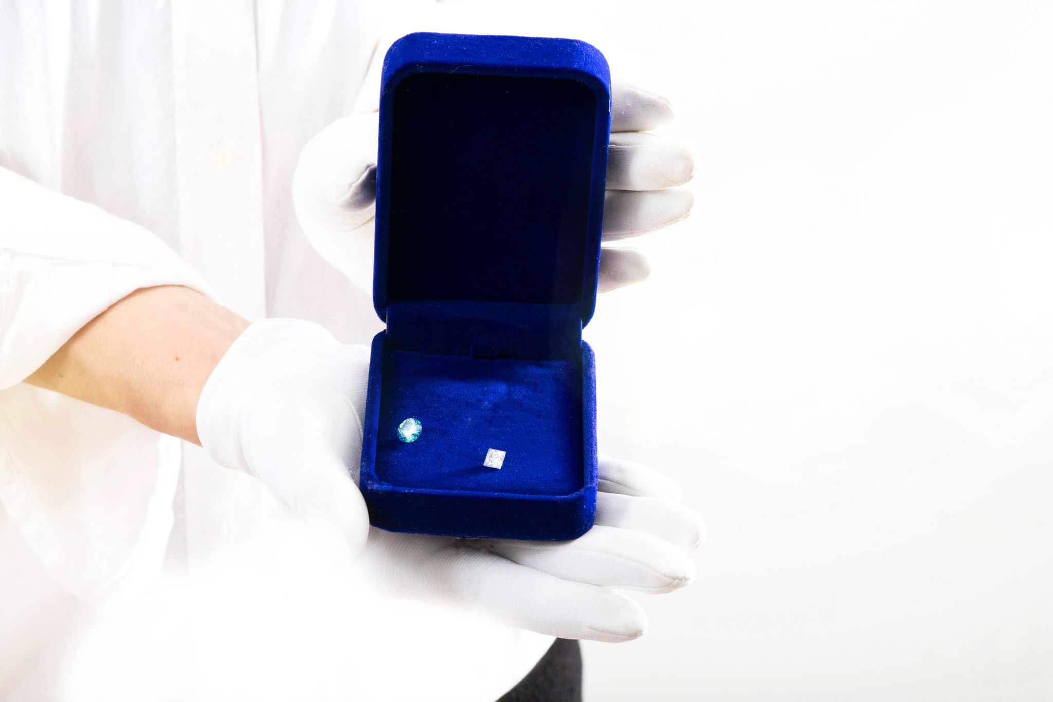 9d181bf1-ed38-4fca-a7a1-1d0af656fe18